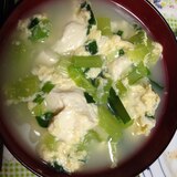 豆腐と小松菜とたまごの中華スープ